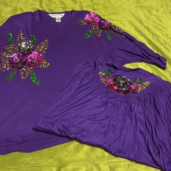 Vintage Western Connection 2 Piece Purple Embellished Boxy Blouse and Skirt - Picture 1 of 9